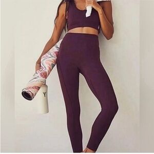NWOT! FP movement hearts aflutter fig jam ruffled leggings size Small